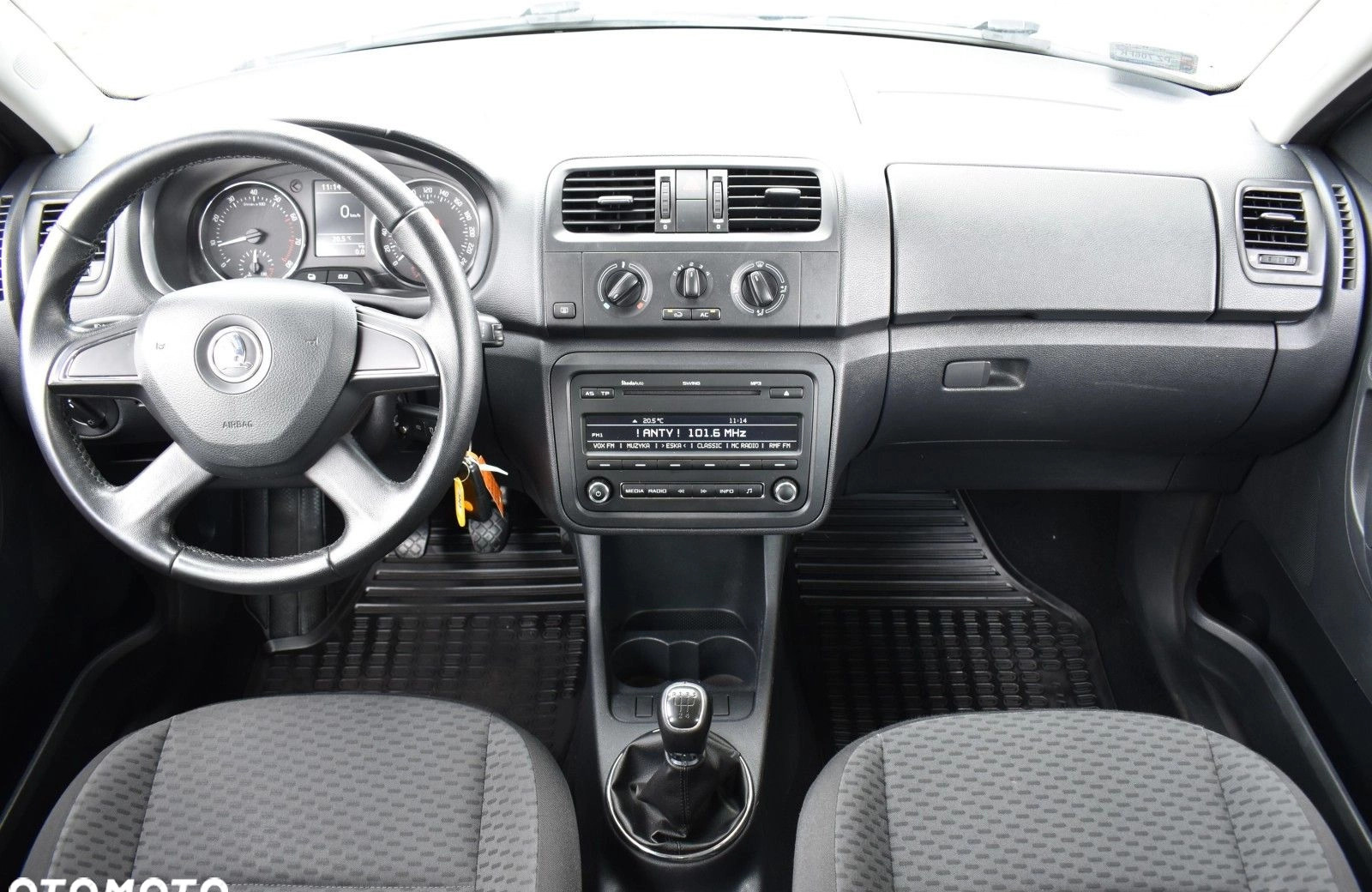 Skoda Roomster cena 29900 przebieg: 93262, rok produkcji 2013 z Poznań małe 562